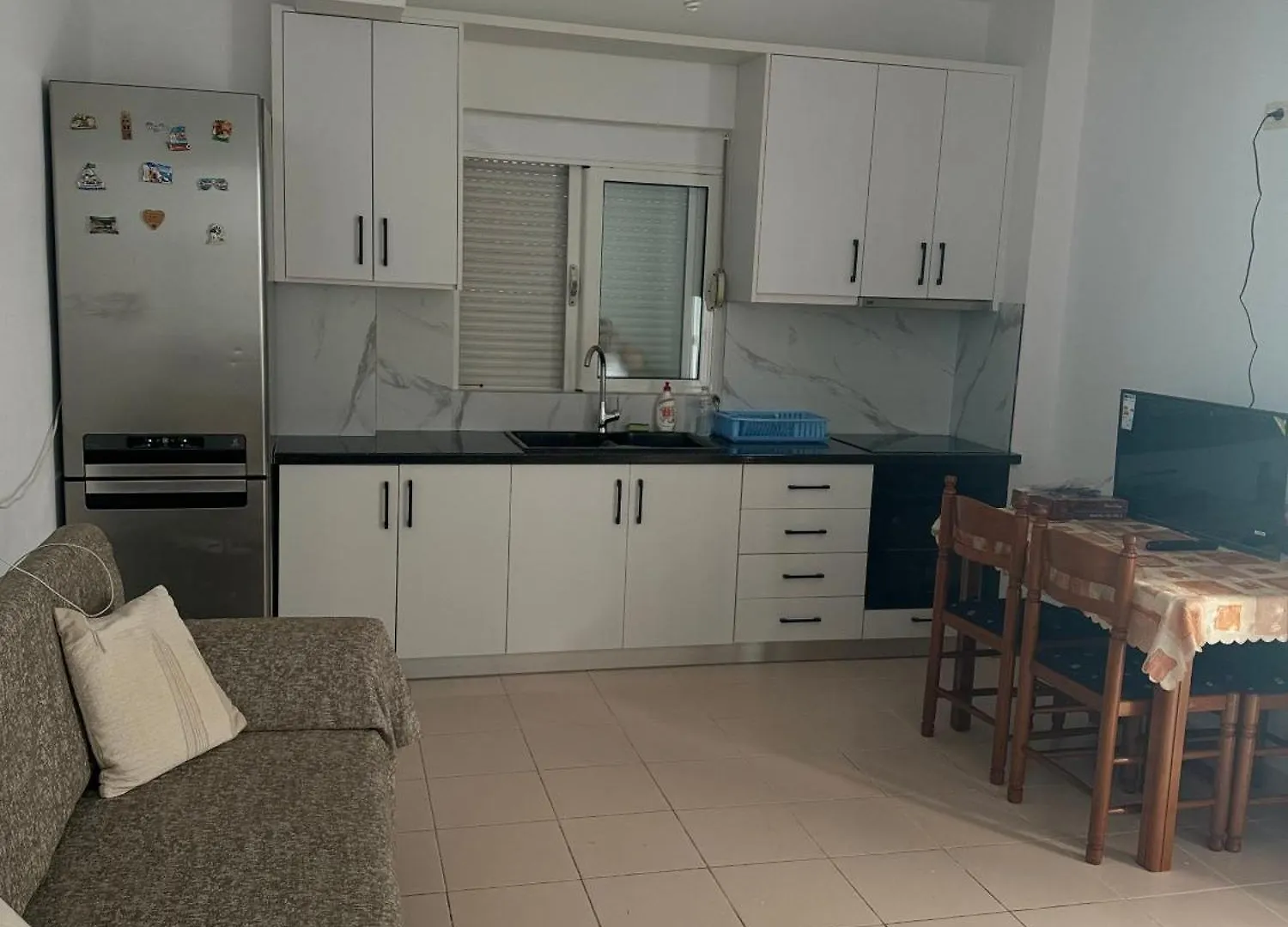 Sea White Saranda Apartment